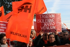 photo_5782694446817722529_y