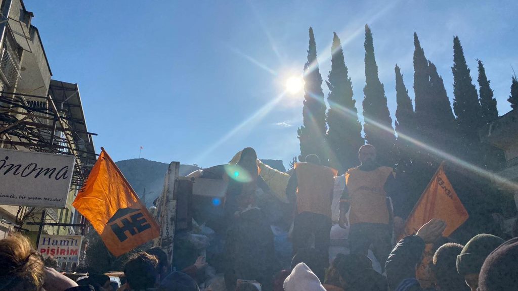 Enerjimizin son damlasına kadar halkımızın yanındayız!