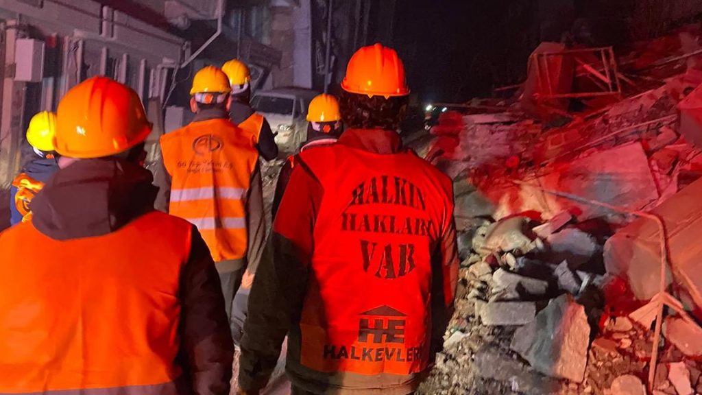 Acil dayanışmadan halkın örgütlü gücüne: Bu suçu seve seve kabulleniyoruz